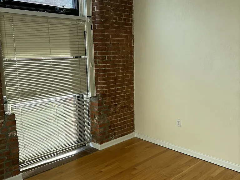 17 Water St #102 — Photo 3