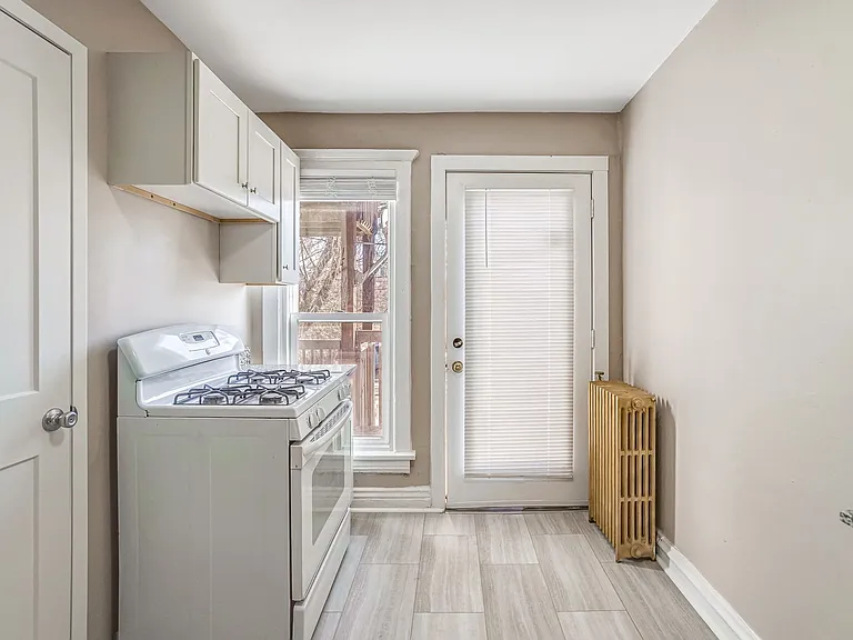 2519 Lyndale Ave S #3 — Photo 4