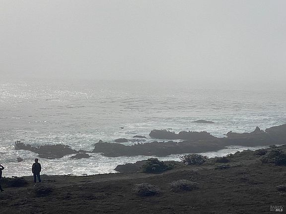 3rd image of 398 Del Mar Point
