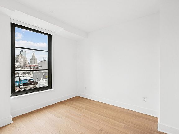 3rd image of 499 President St #651