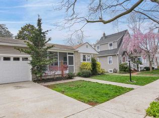 33 Laurel Ave, Linwood, NJ 08221