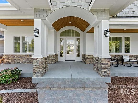 4th image of 2849 W Chartwell Dr