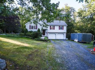 8 Horton Rd, Bloomingburg, NY 12721