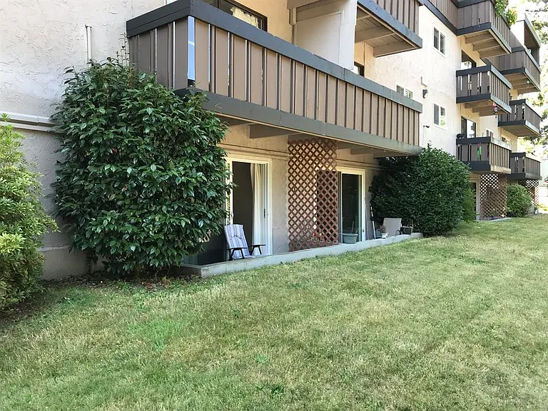 1500 Boundary Cres #406 — Photo 12