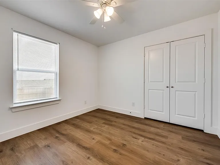 114 Lynn Ct #200 — Photo 16