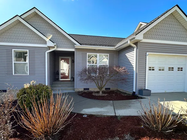 89 Woodcreek Cir, Swannanoa, NC 28778