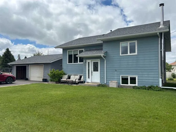 316 1st St E, Barnwell, AB T0K 0B0