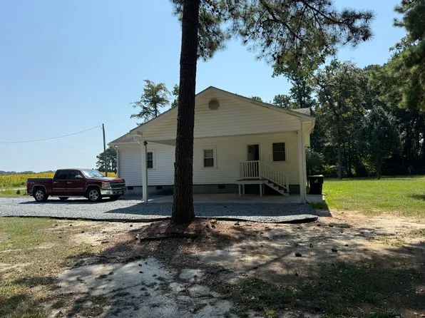 2208 Zoar Church Rd, Salemburg, NC 28385