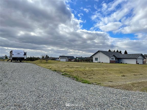 4th image of 8343 Barboullat St SW