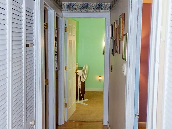 5th image of 5766 Rosebury Dr