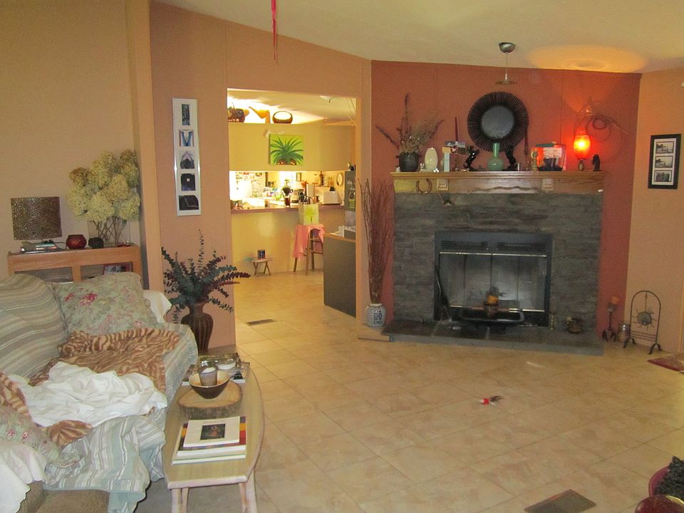 2nd image of 443 Wayside Farm Rd