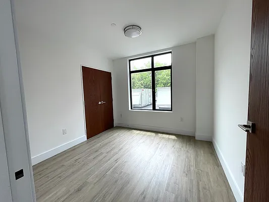 Rented by Olympic CIty Real Estate | media 14