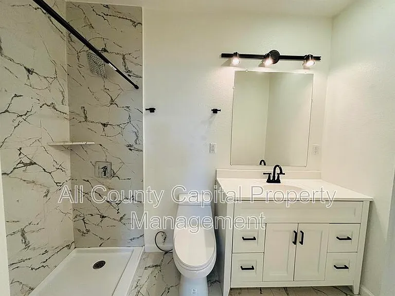13725 Knights Branch Dr — Photo 6