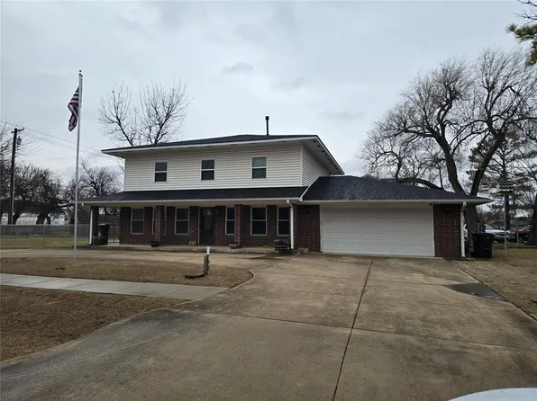 124 N 2nd St, Yukon, OK 73099