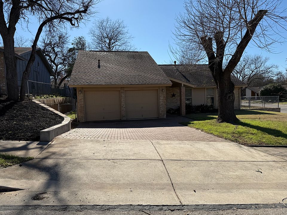1st image of 2625 Berkett Dr