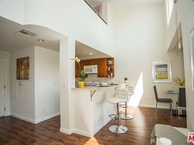 13200 Pacific Promenade, Playa Vista, CA, 90094
