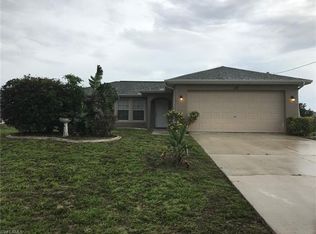 18 NW 33rd Ter, Cape Coral, FL 33993