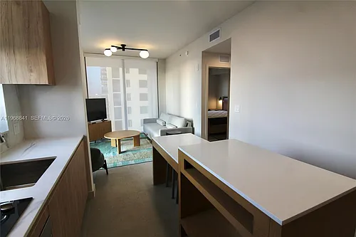 11 NE 6th St #2114 Photo 1