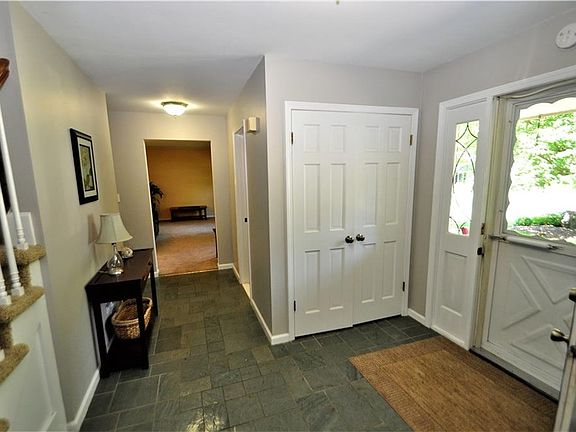 5th image of 7575 Northfield Ln