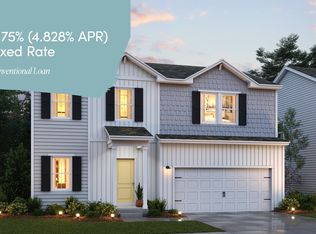 413 River Run Dr, Elyria, OH