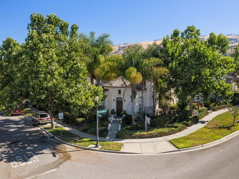 1st image of 3201 Michelangelo Dr