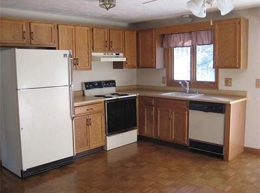 3rd image of 25 Virginia Dr