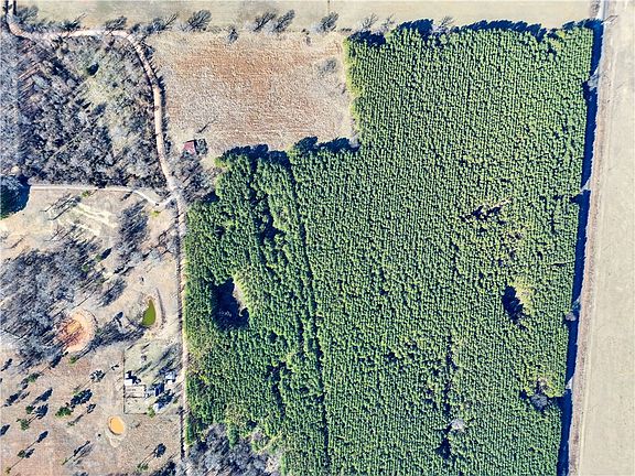 2nd image of 85201 S 4686th Rd