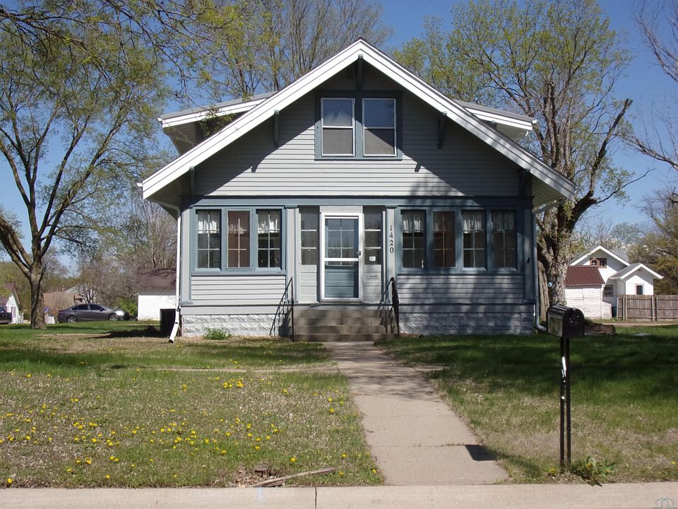 1st image of 1420 Central Ave