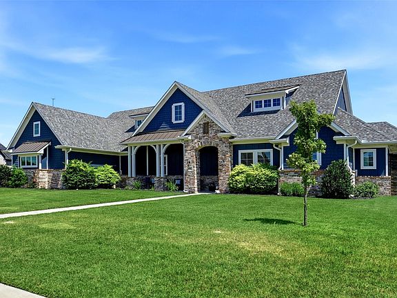 2nd image of 4411 Azalea Way