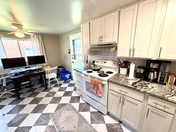 2nd image of 934 Woodhill Dr