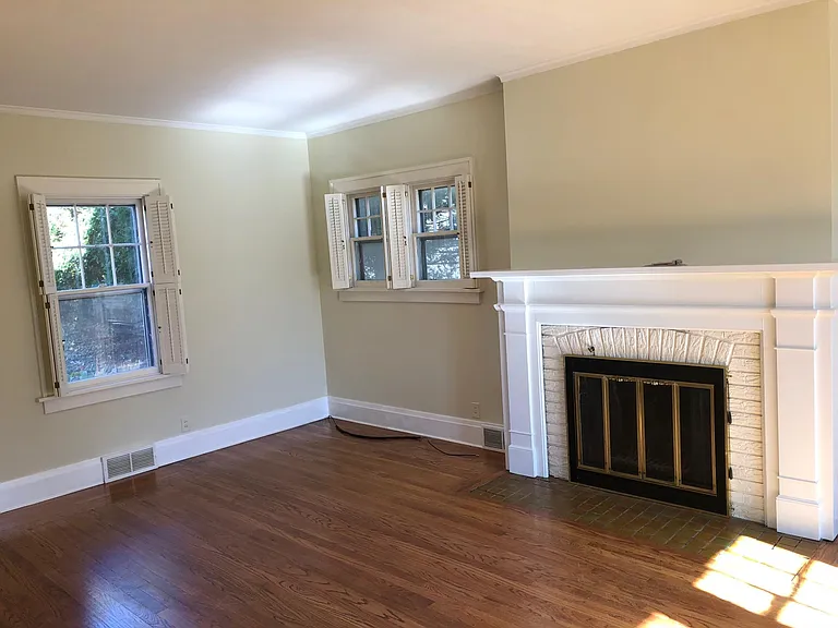 4519 Chamberlain Dr — Photo 4