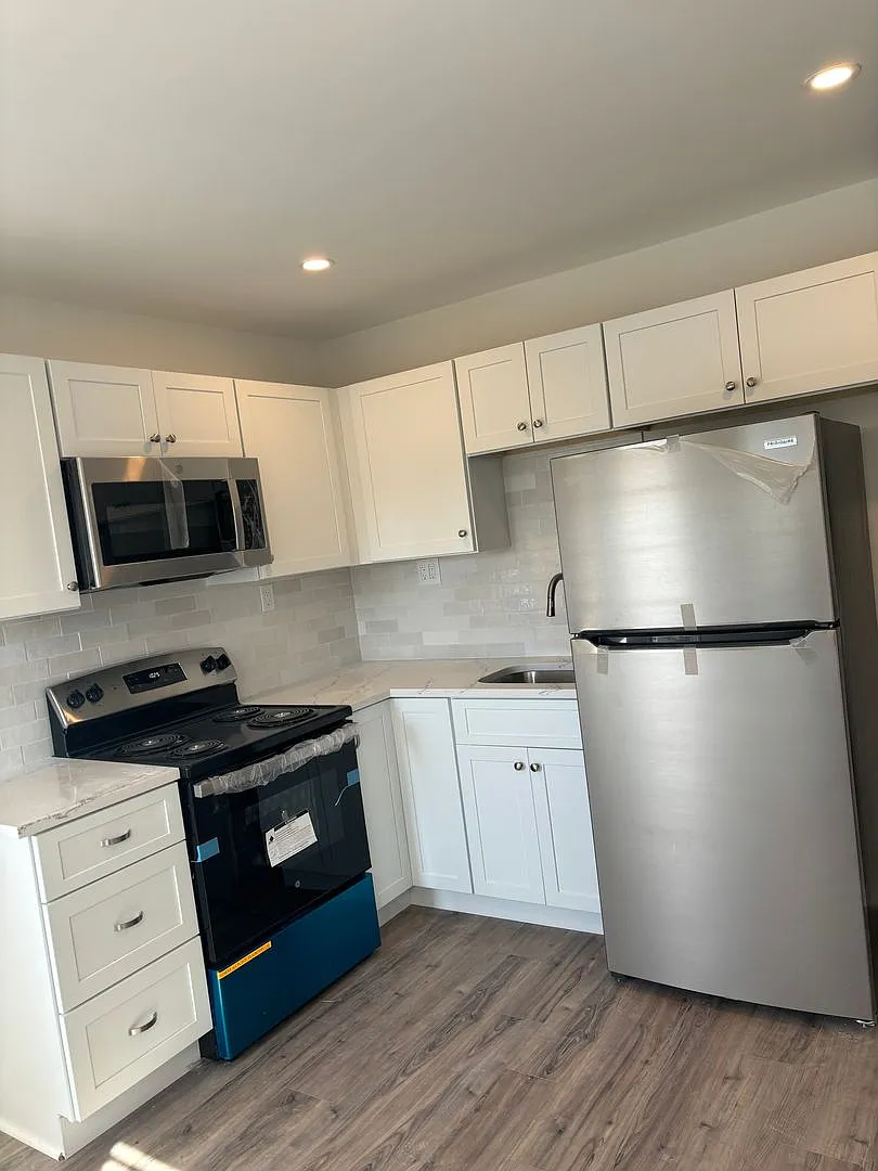 306 Fulling Mill Road PRE — Photo 1