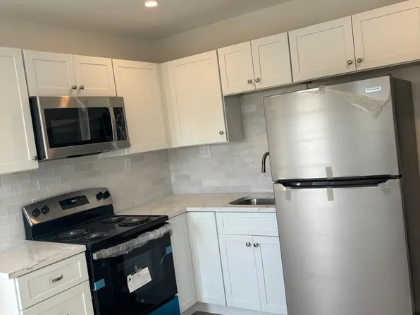 306 Fulling Mill Rd, Villas, NJ 08251