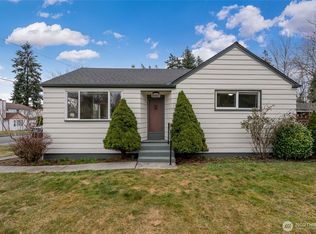 6901 Lower Ridge Rd, Everett, WA 98203