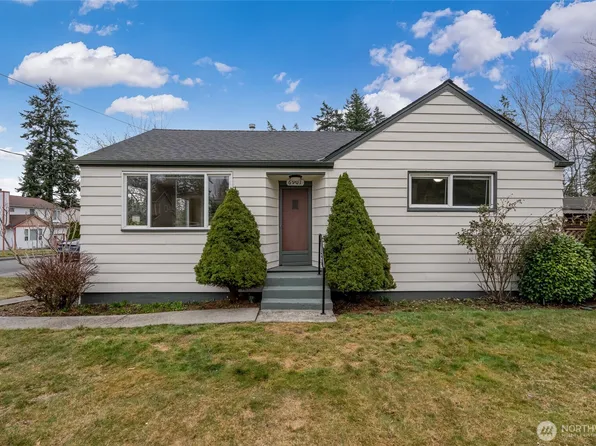6901 Lower Ridge Road, Everett, WA 98203