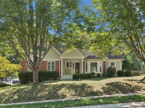 13401 W 105th Ter, Overland Park, KS 66215