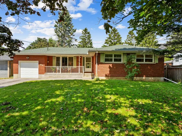 21 Gardiner Cres, Cobourg, ON K9A 1W7