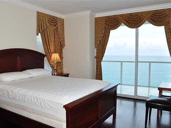 4th image of 16699 Collins Ave APT 1803