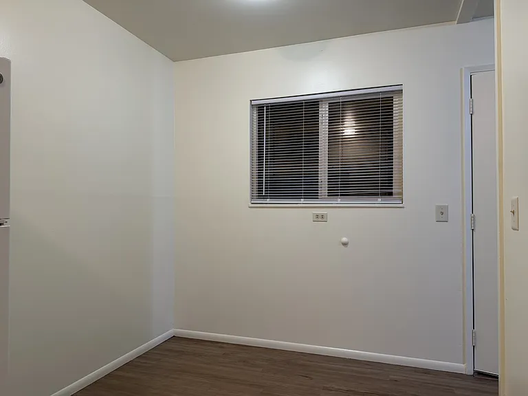 3435 Edgewood Rd — Photo 8