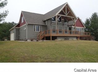 1056 Lakeview Rd N, Dahinda, IL 61428