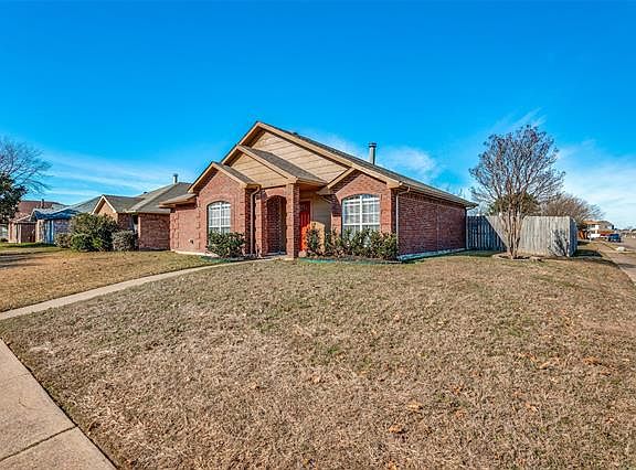 2nd image of 1405 Spicewood Dr