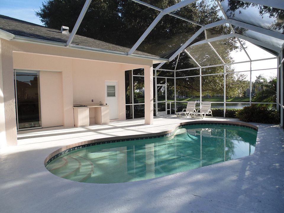 2nd image of 4115 Westbourne Cir
