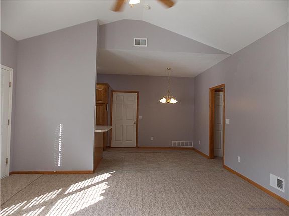 5th image of 2009 N 83rd Pl