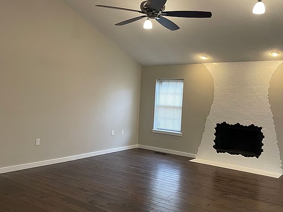 4th image of 3 Havenwood Ln