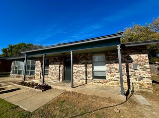 7913 Limerick Ln, North Richland Hills, TX 76180