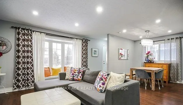 45 Snowball Cres #UPPER — Photo 4