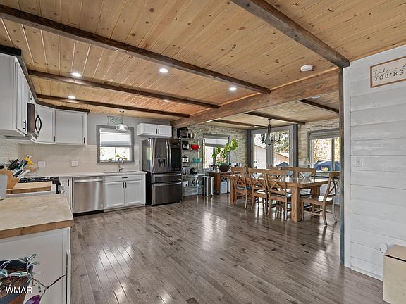 5th image of 1403 S Julia Ln
