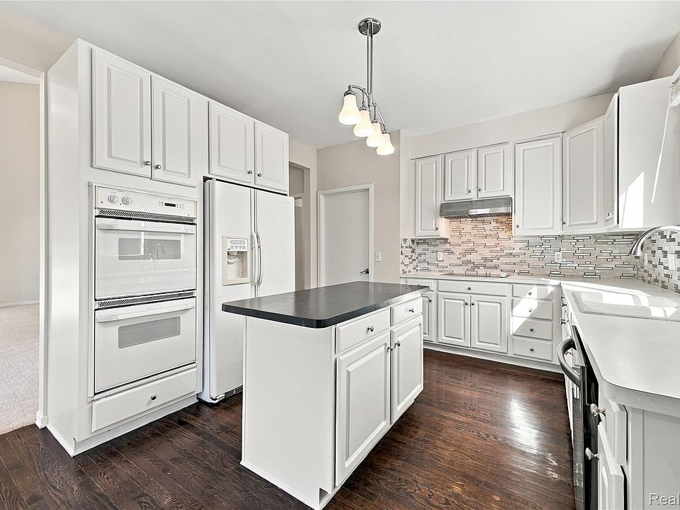 31191 Kingswood Blvd, photo 11