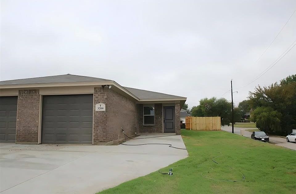 1st image of 3200 Cherry Ln