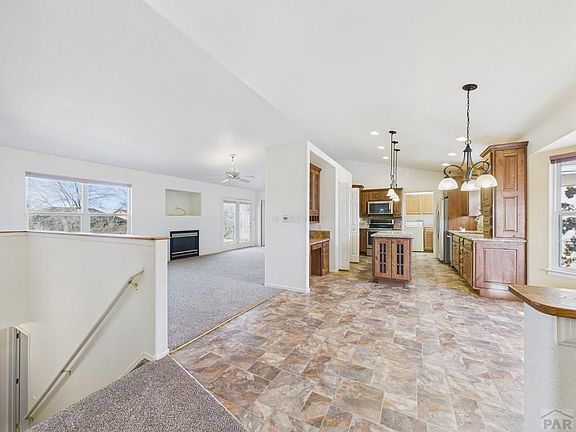 5th image of 331 S Nicklaus Dr